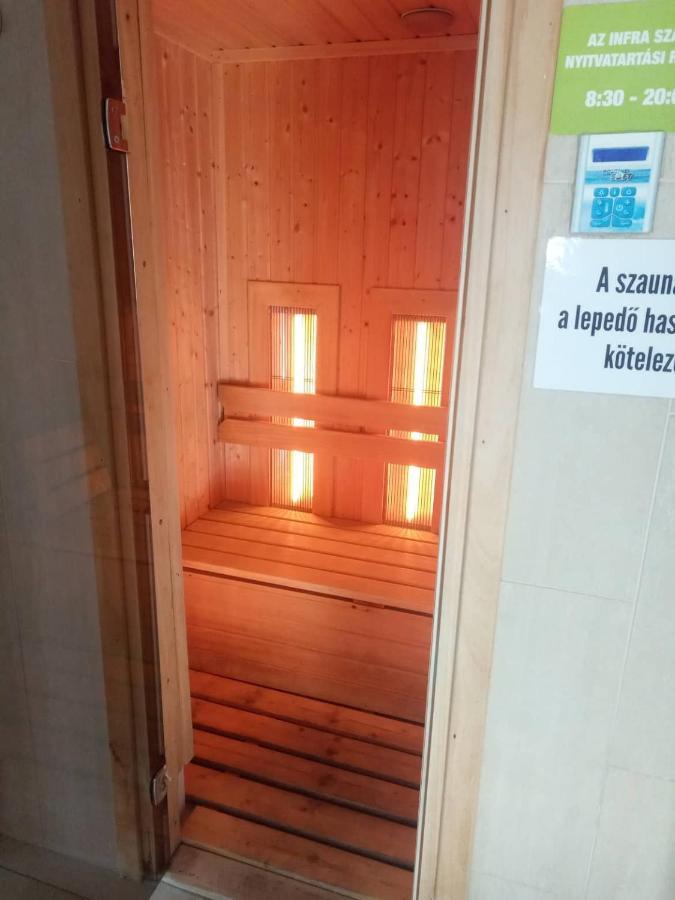 Oázis Wellness Apartman Hajdúszoboszló Exterior foto