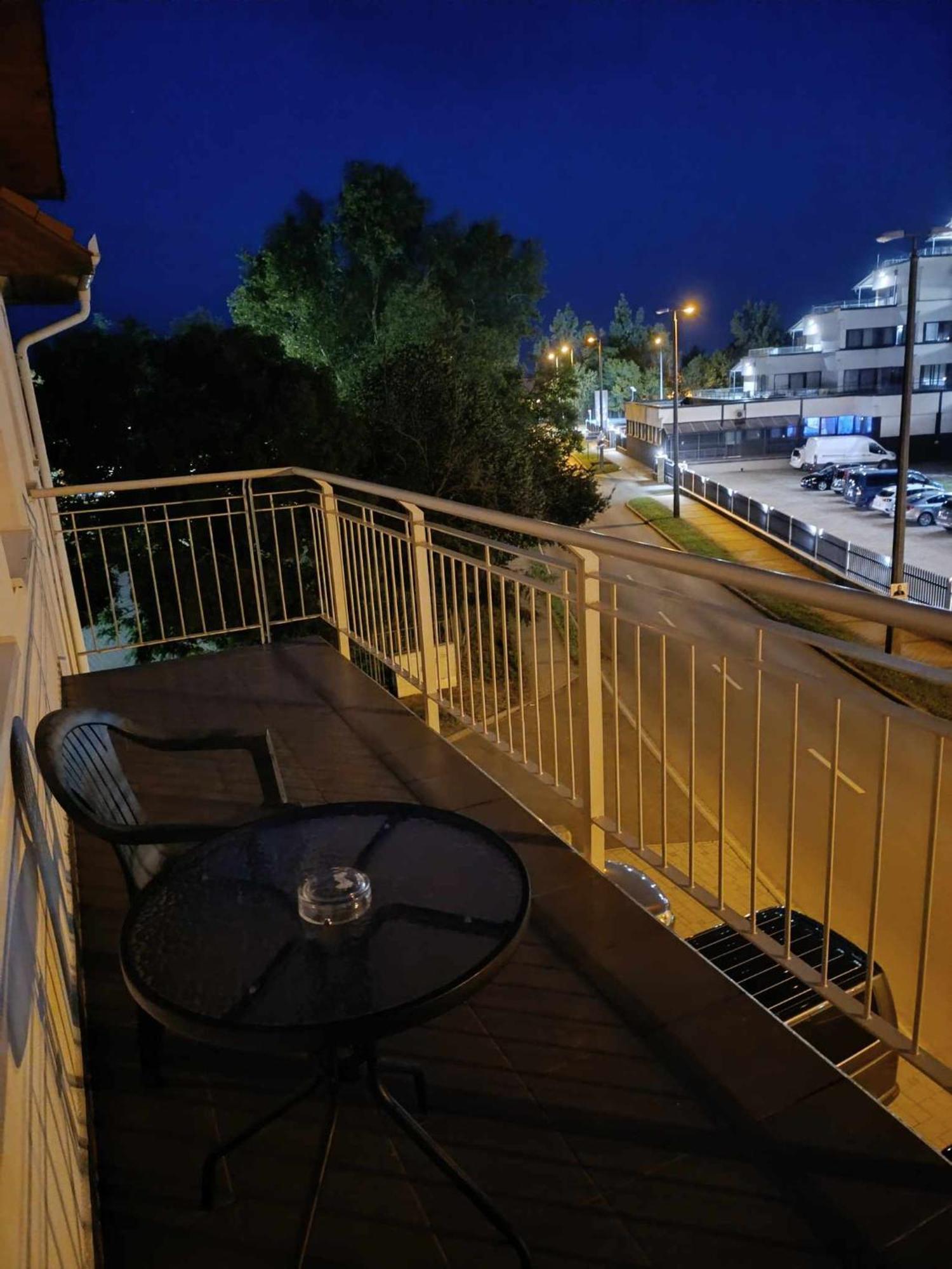 Oázis Wellness Apartman Hajdúszoboszló Habitación foto